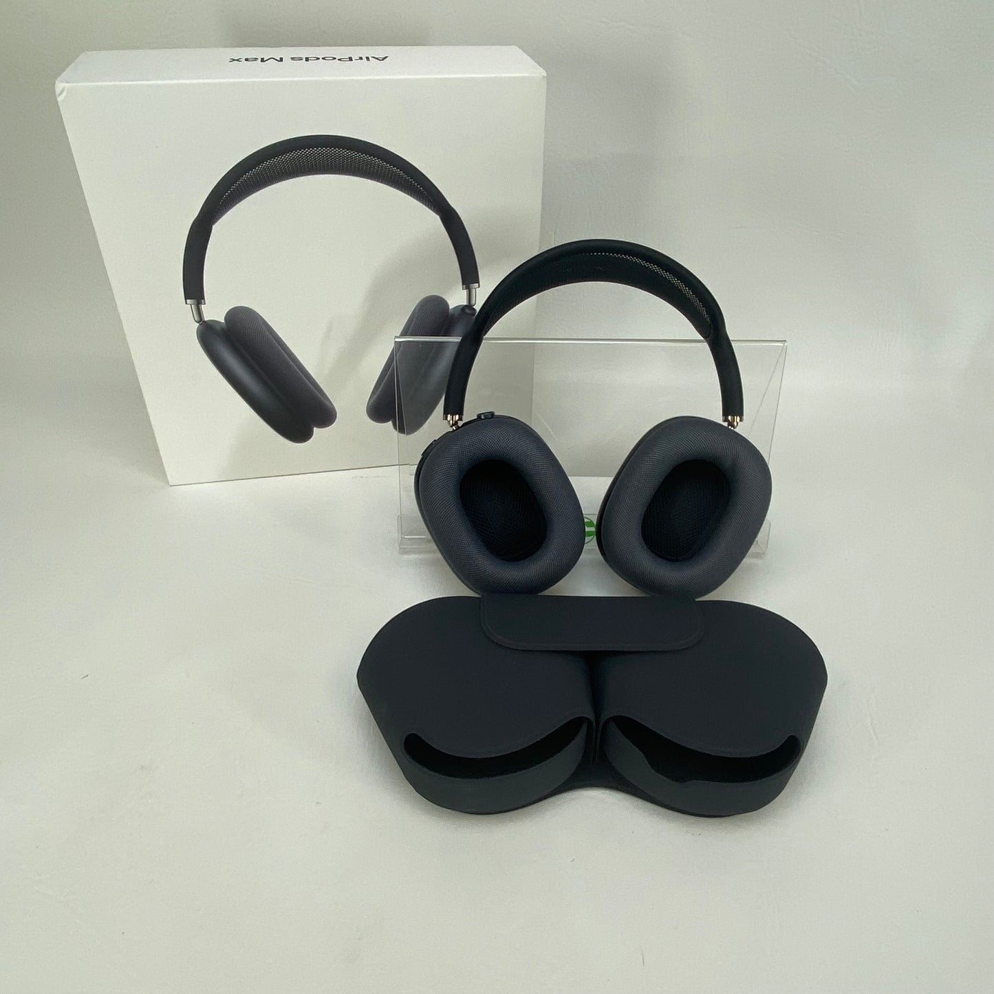 Apple AirPods Max Wireless Over-Ear Headphones Midnight MWW43AM/A