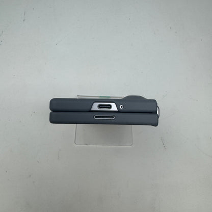 Unlocked Samsung Galaxy Z Fold6 12GB RAM 256GB SM-F956U1 Silver Shadow