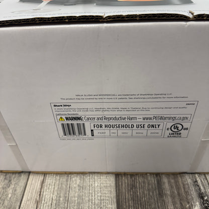 New Shark Slushi Frozen Drink Maker FS301
