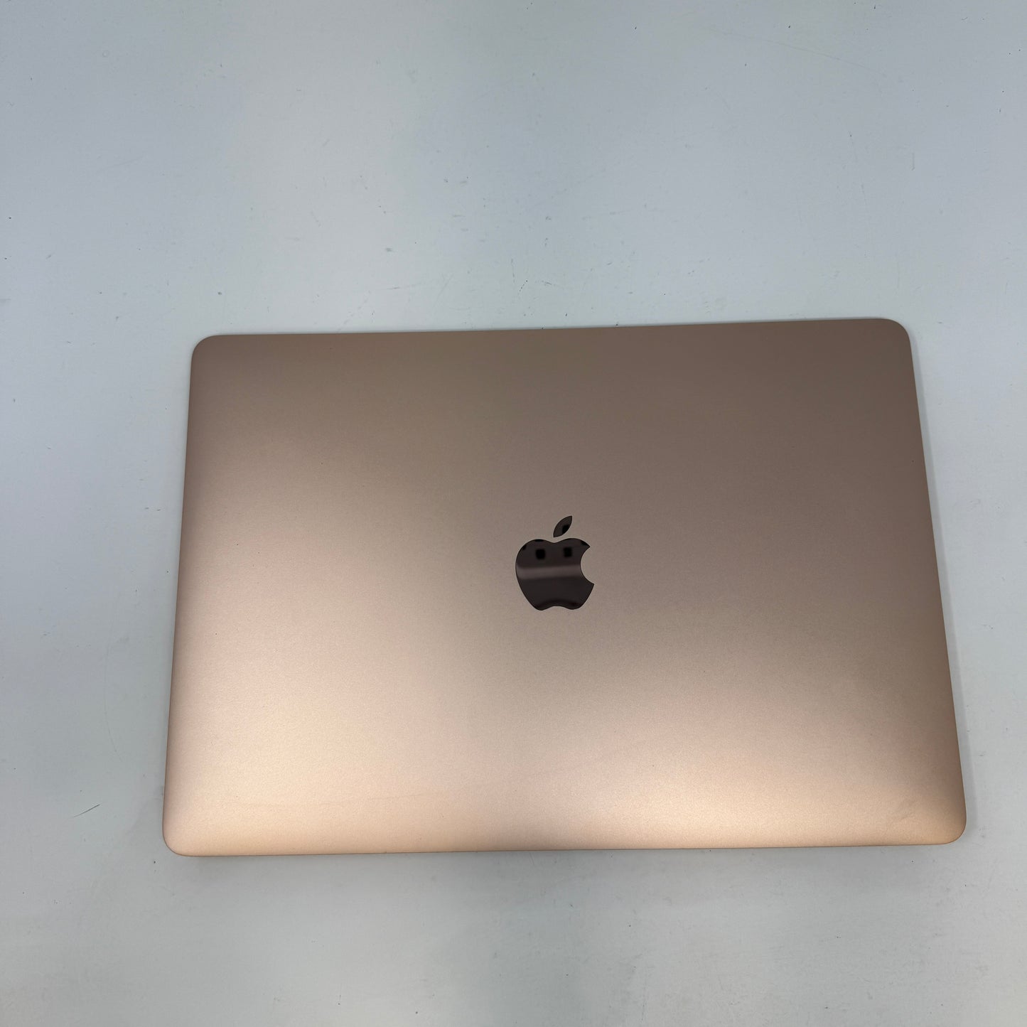2019 Apple MacBook Air 13.3" i5 1.6GHz 8GB RAM 128GB SSD Gold A1932