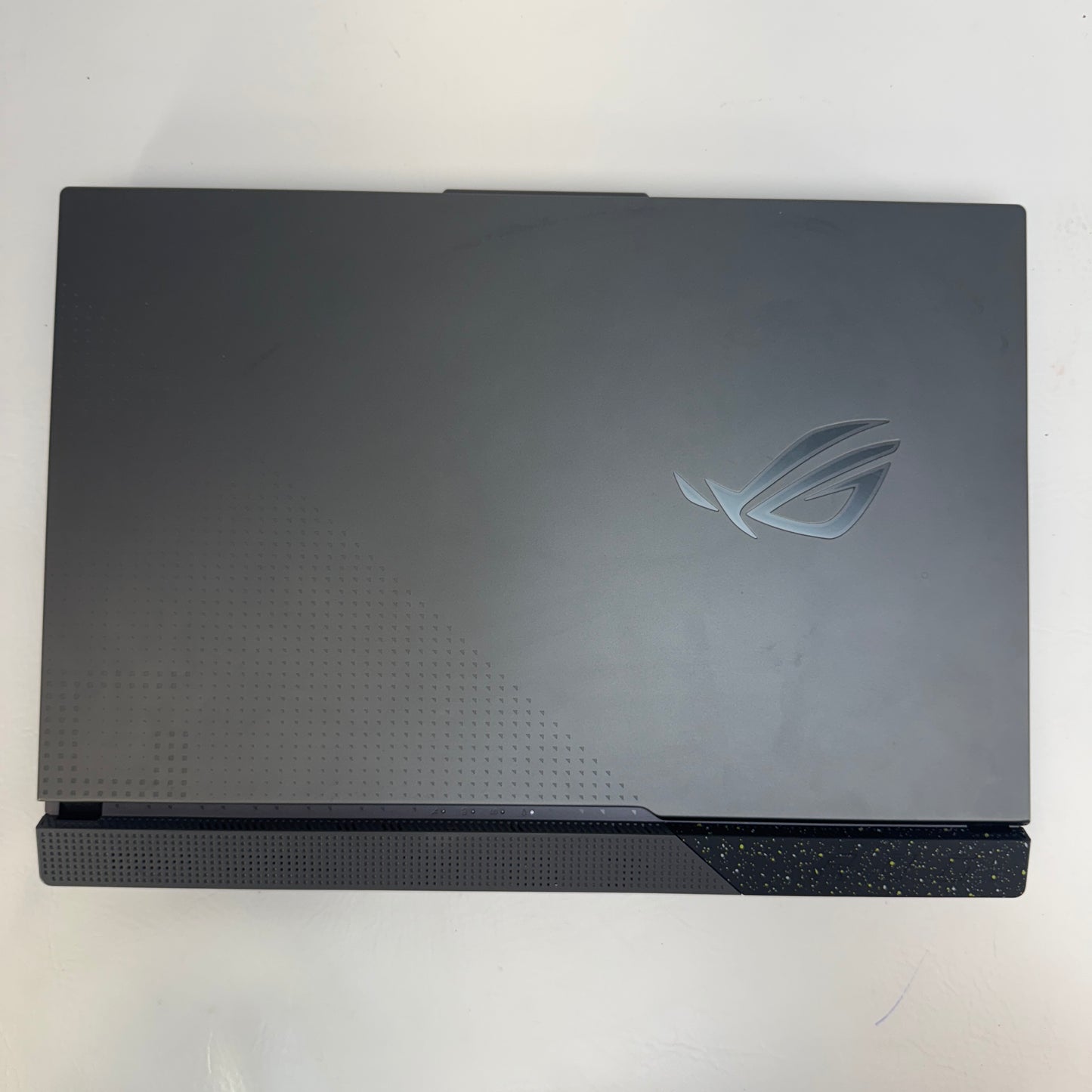 Asus ROG Strix G17 G713P 17.3" Ryzen 9 7845HX 3.0GHz 16GB RAM 1TB SSD