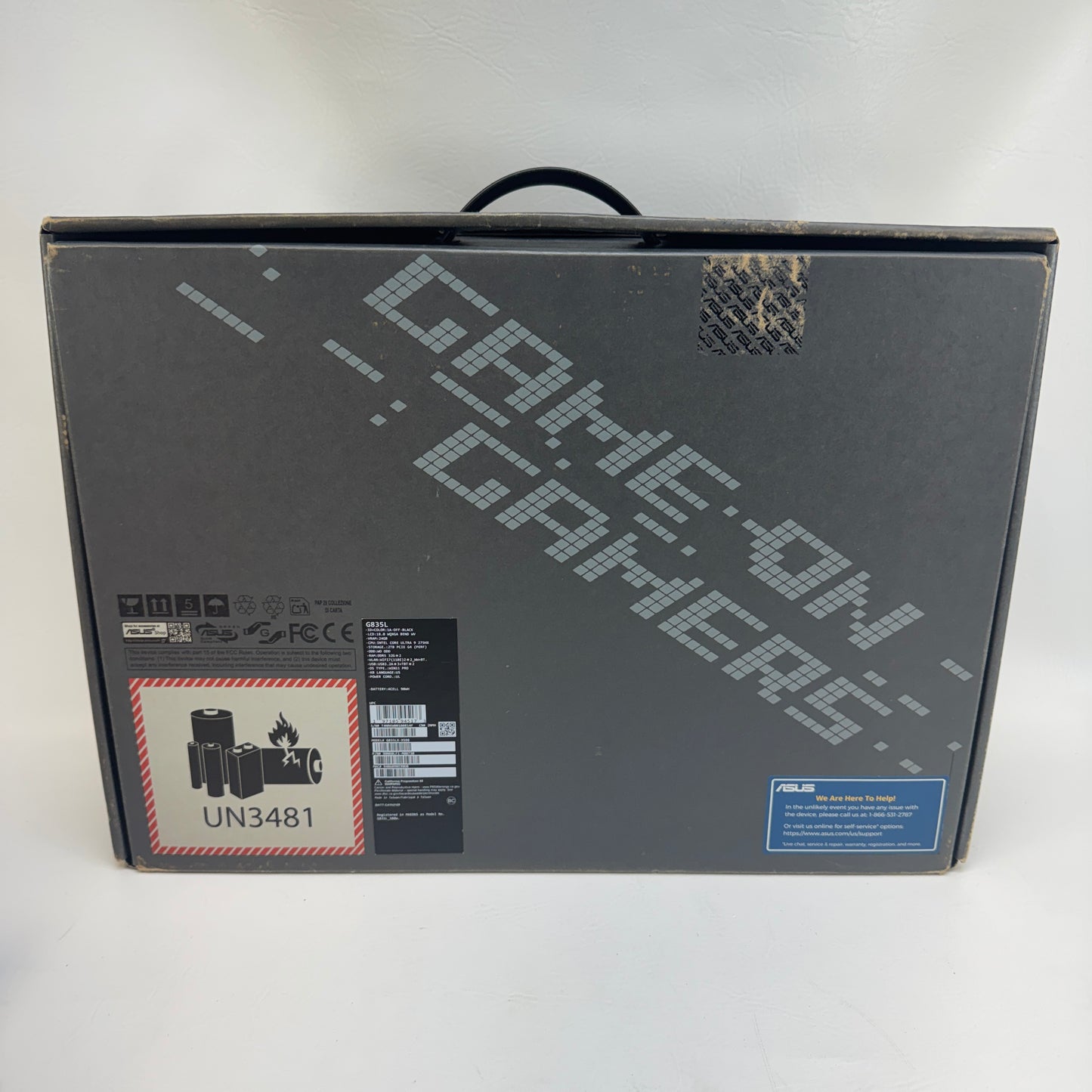 Asus ROG Strix Scar 18 G835L 18" Core Ultra 9 275HX 64GB RAM 2TB SSD RTX 5090