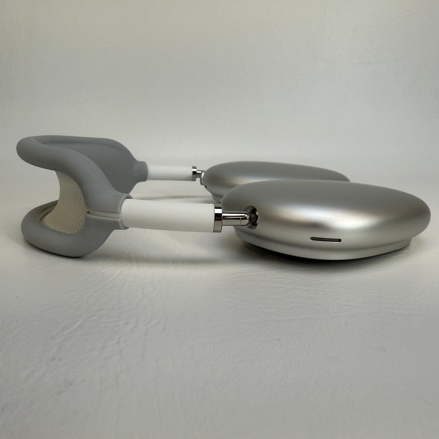 Apple AirPods Max Silver Model A2096