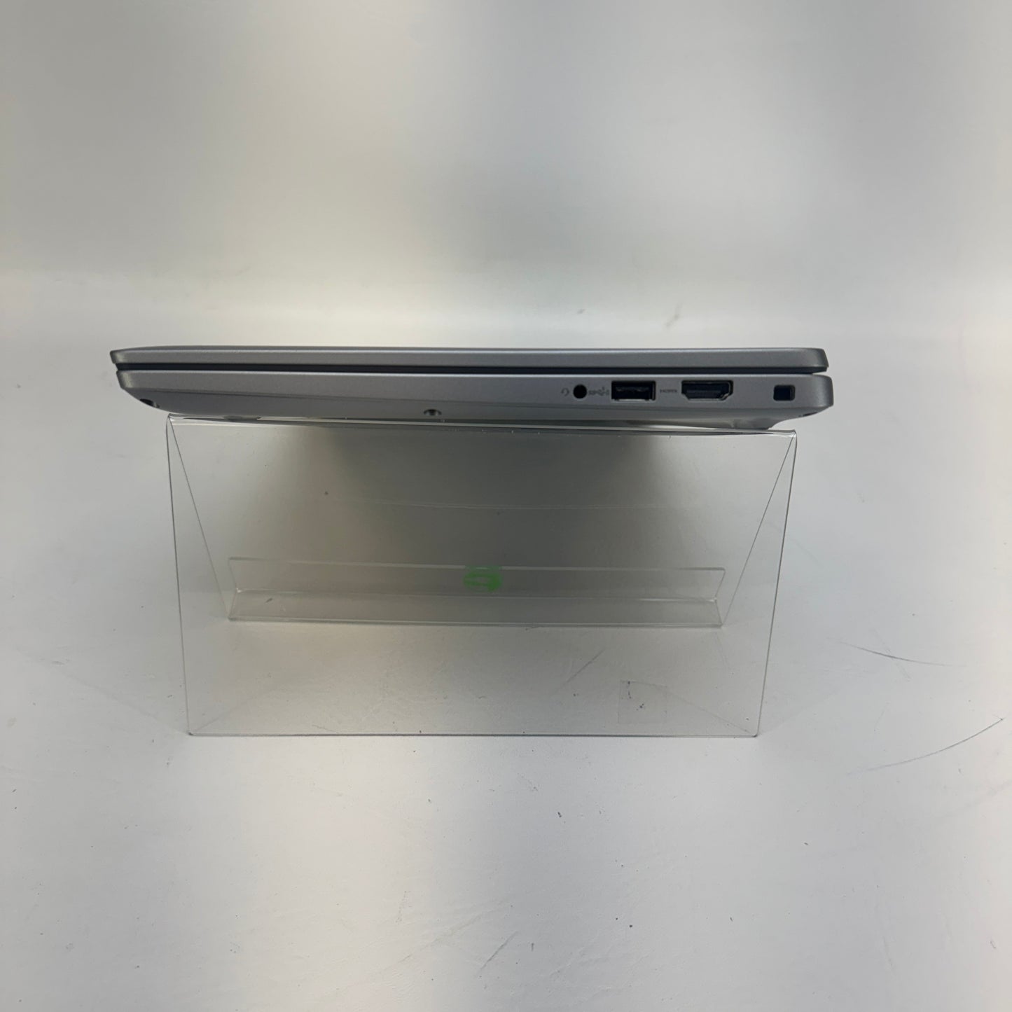 Dell Latitude 5450 14" Core Ultra 5 135U 2.1GHz 16GB RAM 256GB SSD