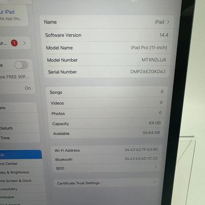 WiFi Only Apple iPad Pro 11" 1st Gen 64GB 14.4 Space Gray MTXN2LL/A