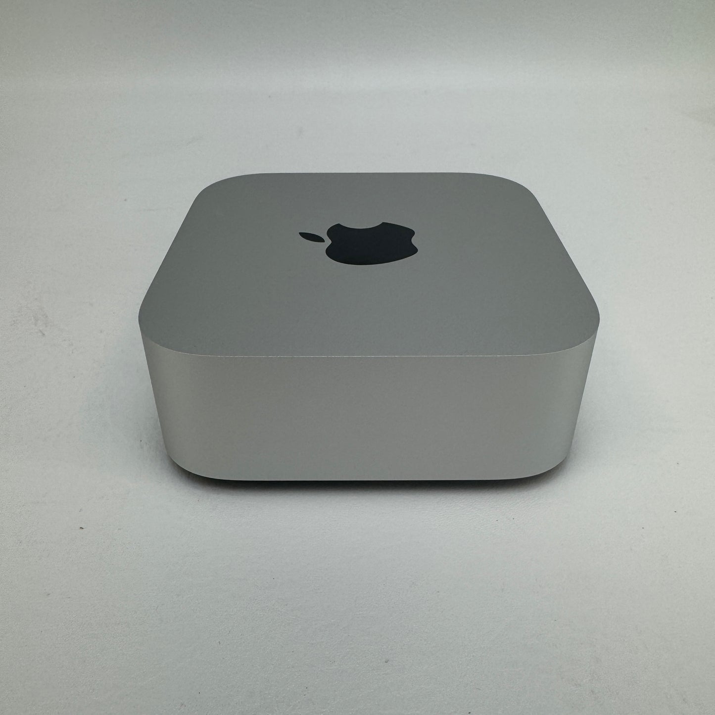 2024 Apple Mac Mini M4 4.4GHz 16GB RAM 256GB SSD Silver MU9D3LL/A