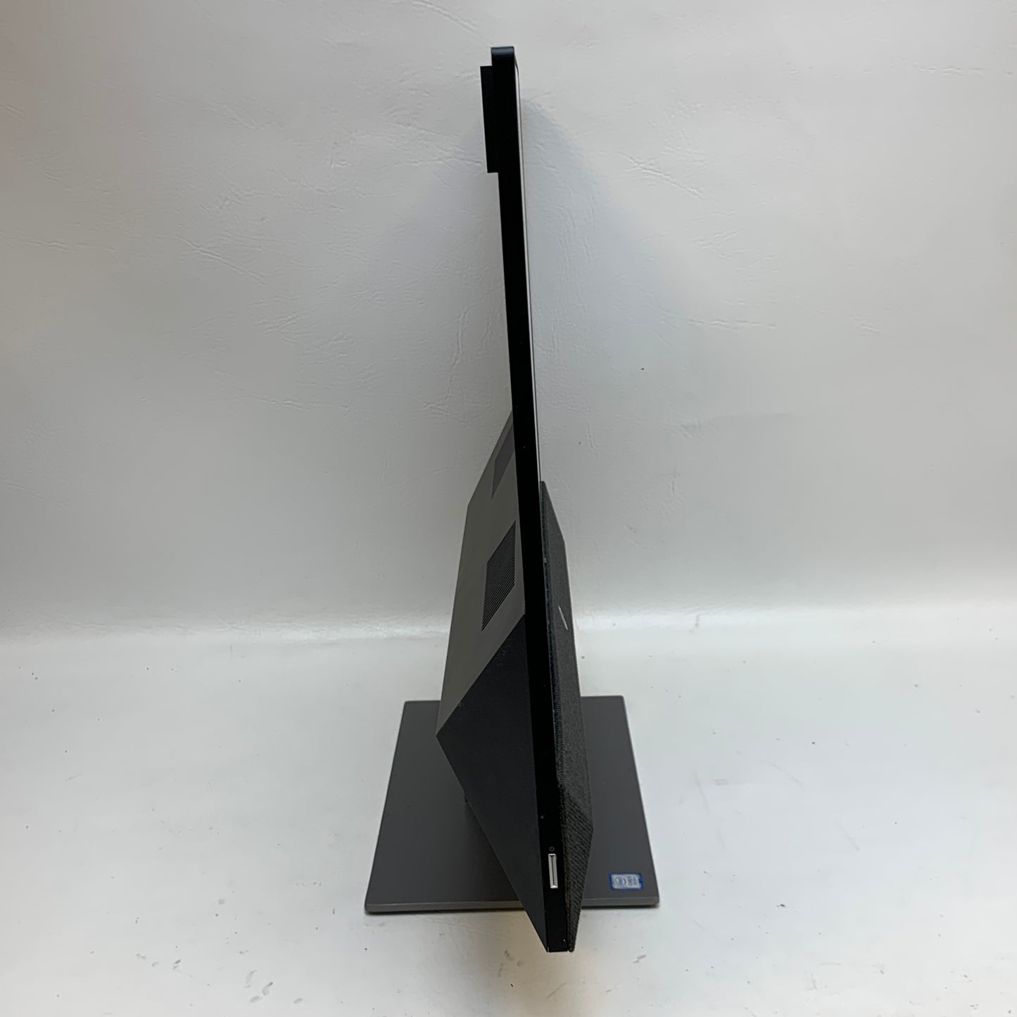 HP Pavilion 23.8" i5-8400T 1.70GHz 8GB RAM 1TB HDD