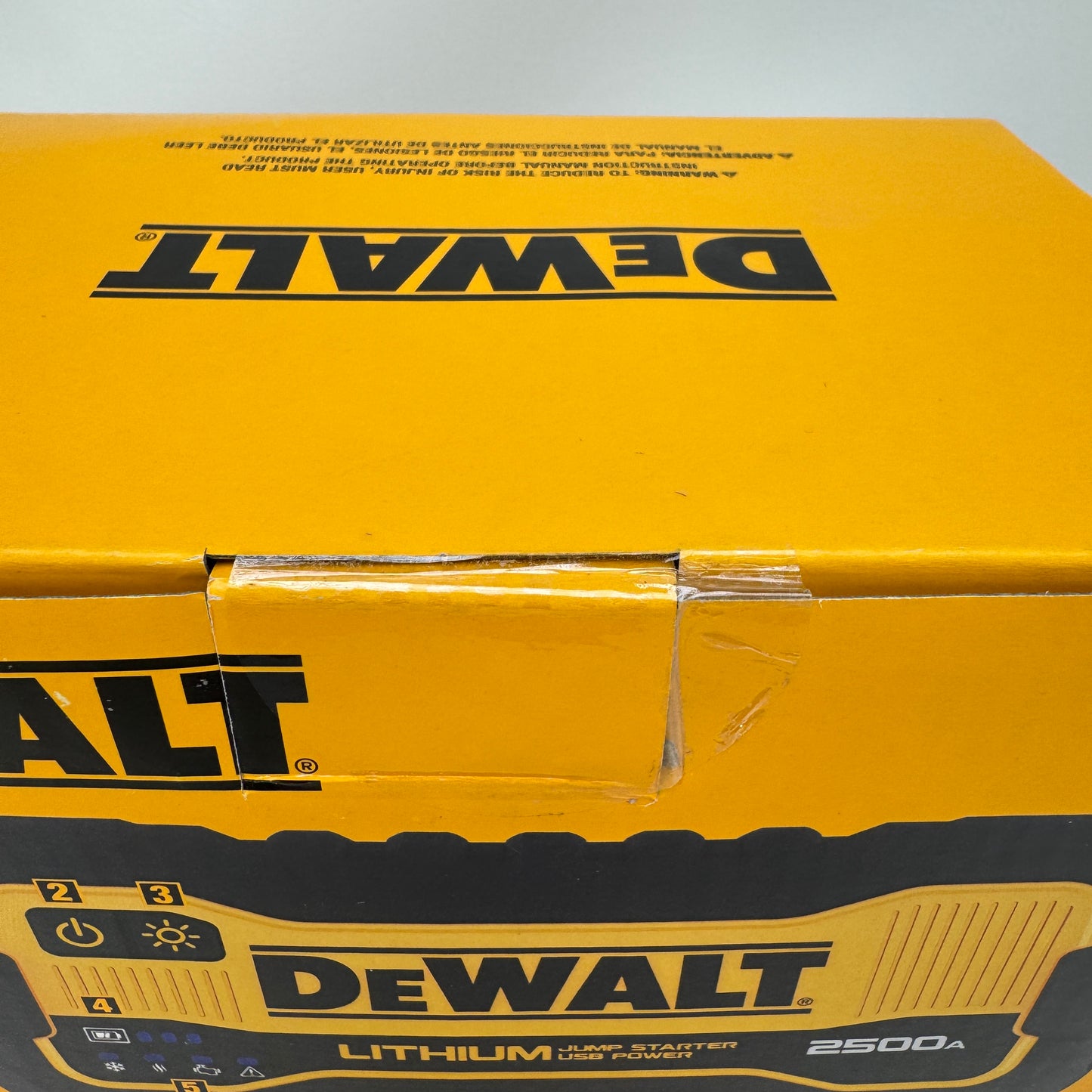 New DeWalt DXAELJ25 Lithium Jump Starter with USB Power Bank