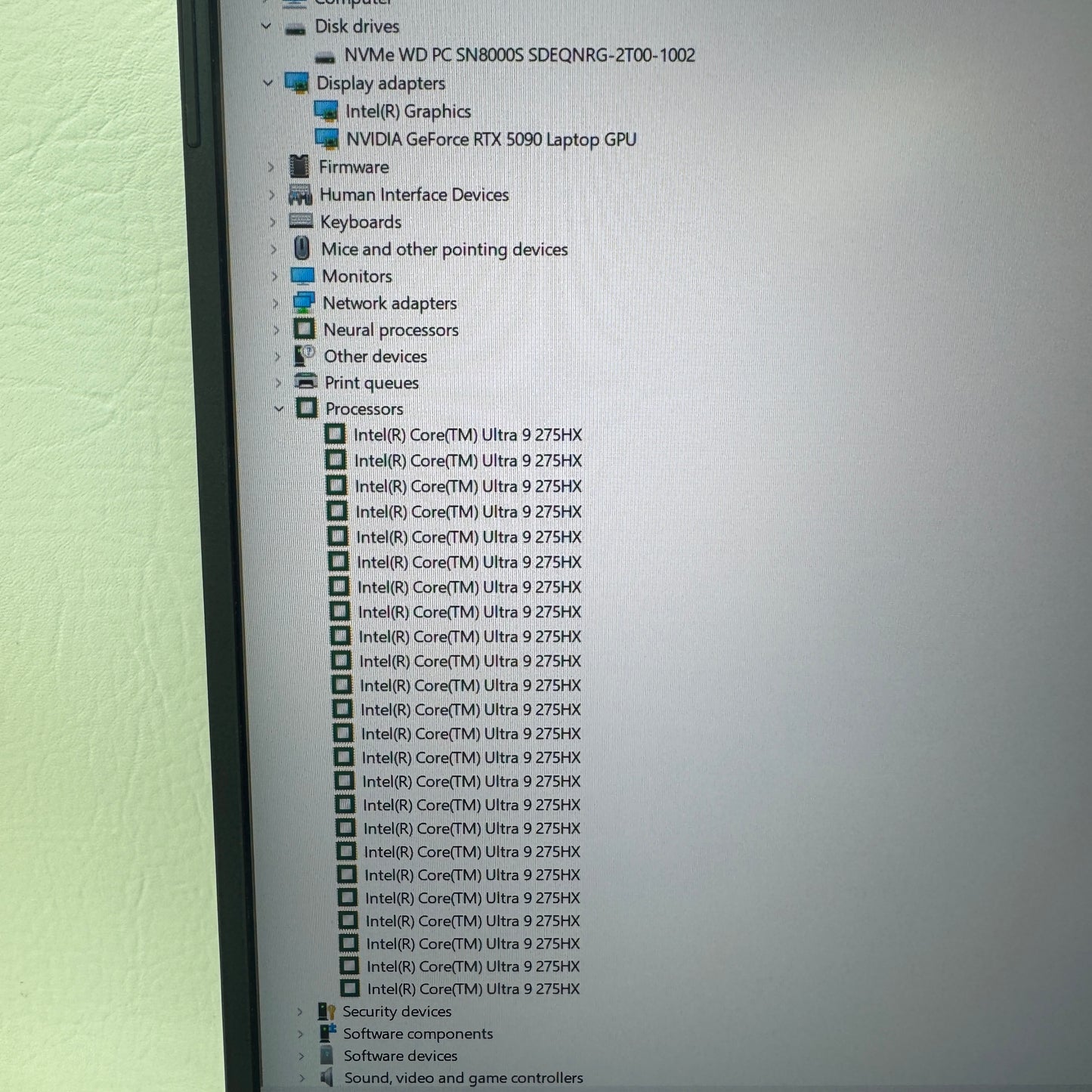 Asus ROG Strix Scar 18 G835L 18" Core Ultra 9 275HX 64GB RAM 2TB SSD RTX 5090