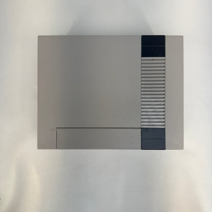 Nintendo Entertainment System NES Video Game Console NES-001 Gray