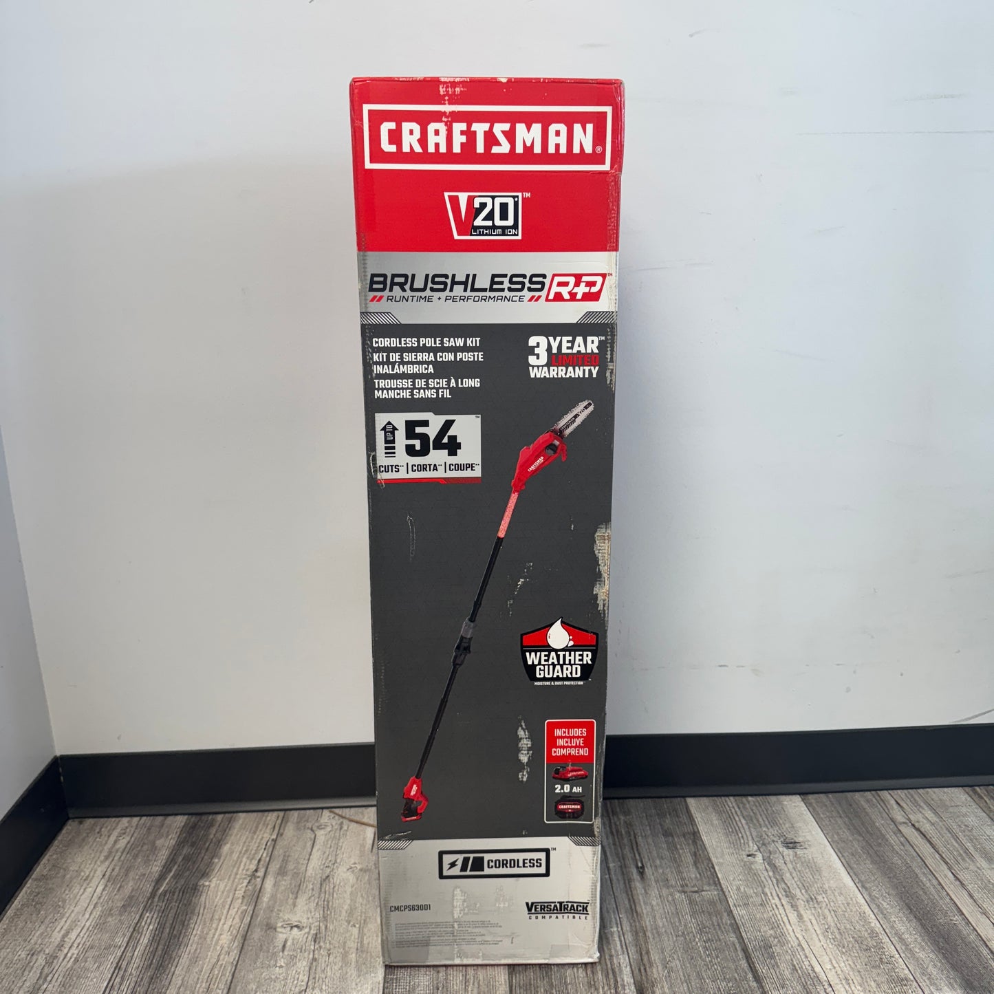 New Craftsman CMCPS630D1 20V Pole Saw Kit