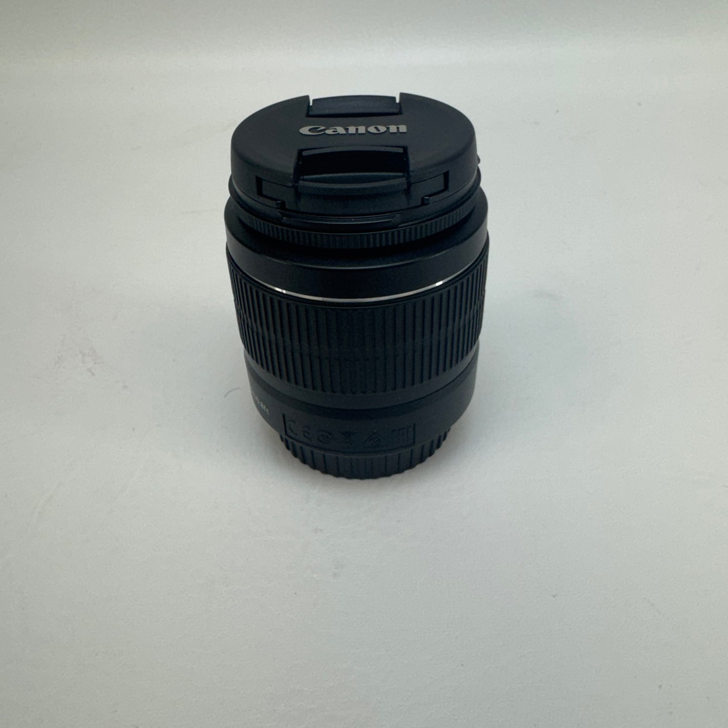 Canon EF-S 18-55mm f/3.5-5.6 III 18-55mm f/3.5-5.6 III