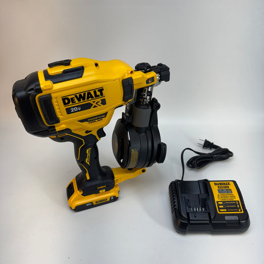DeWalt DCN45RND1 20V MAX 15 Coil Roofer Nailer Kit