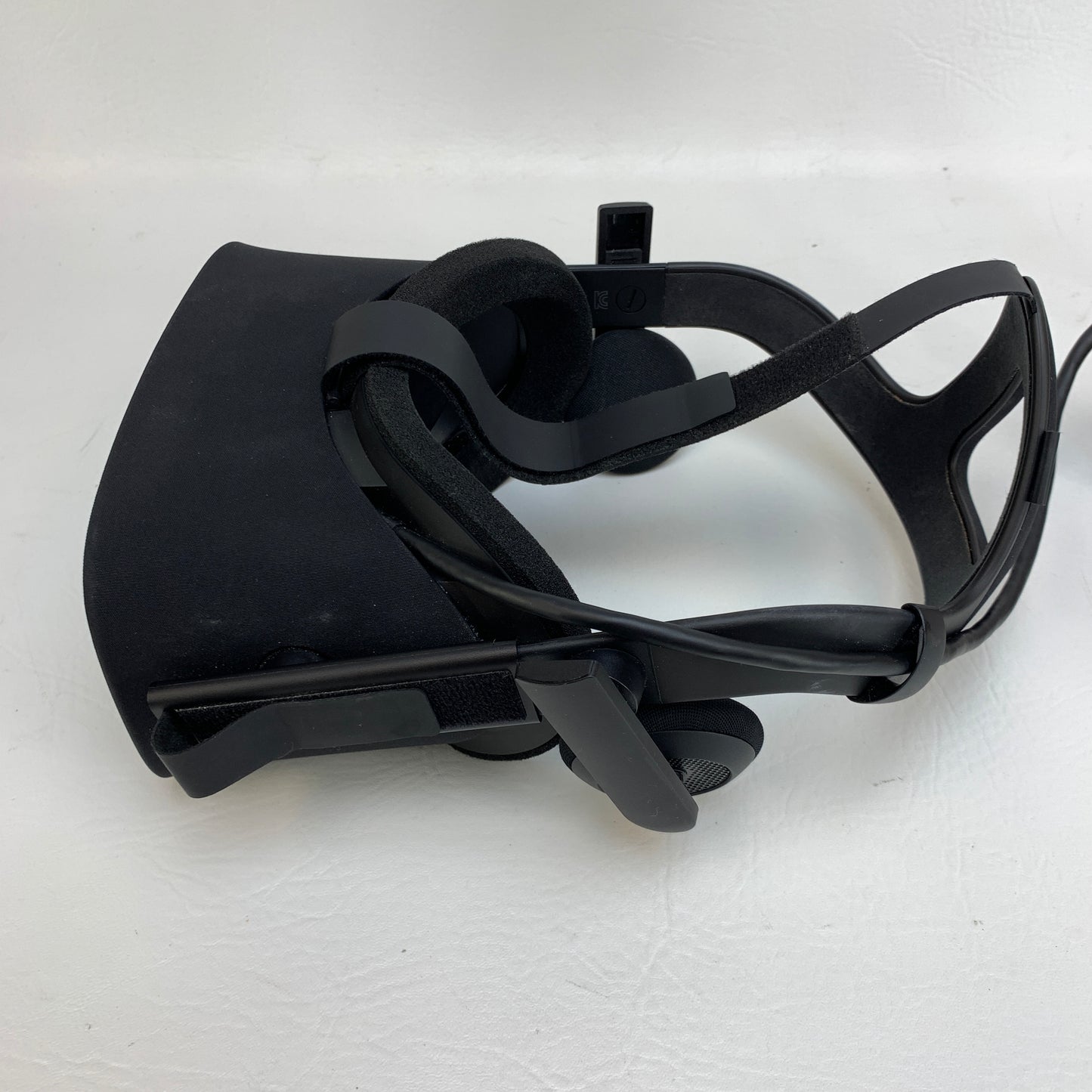 Oculus Rift Standalone All-in-One VR Headset CV1