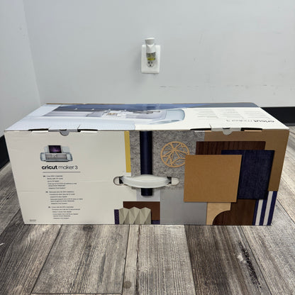 New Cricut Maker 3 Cutting Machine 2008334