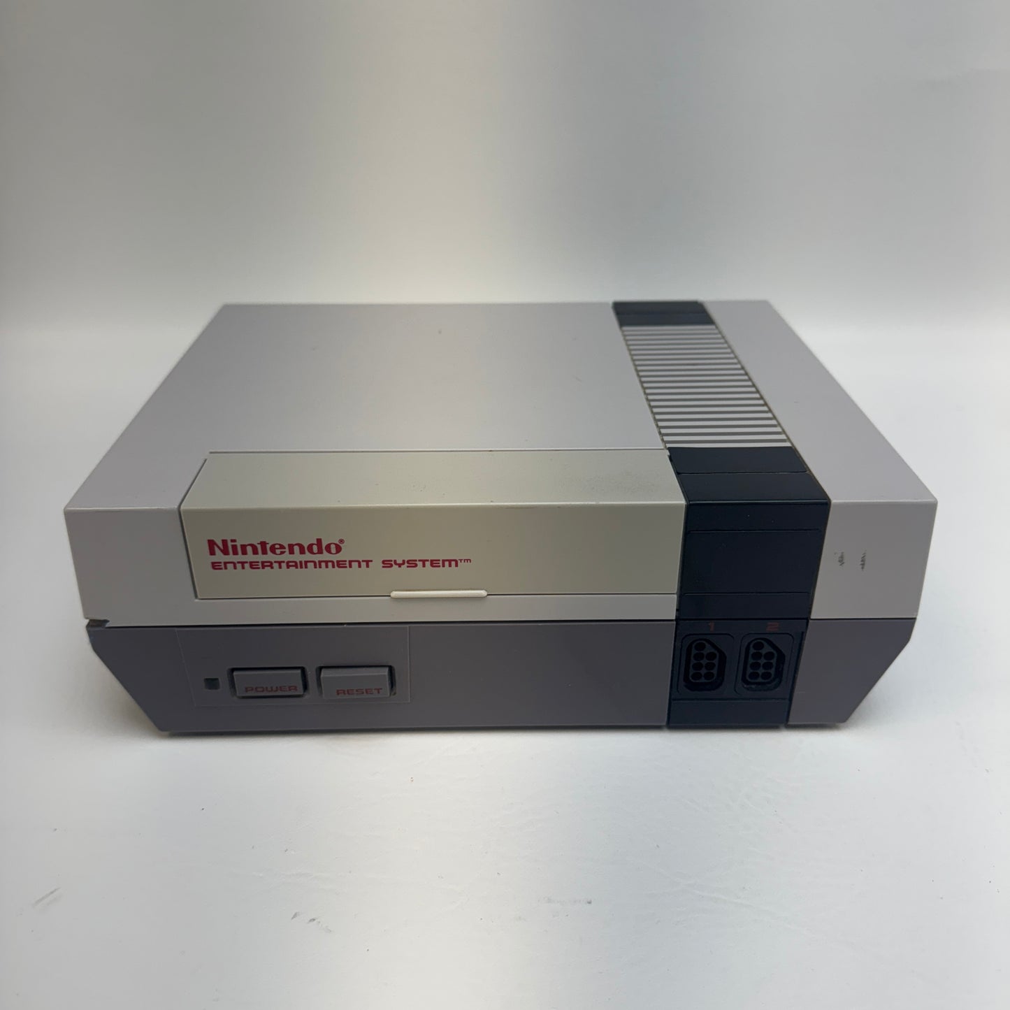 Nintendo Entertainment System NES Video Game Console NES-001 Gray