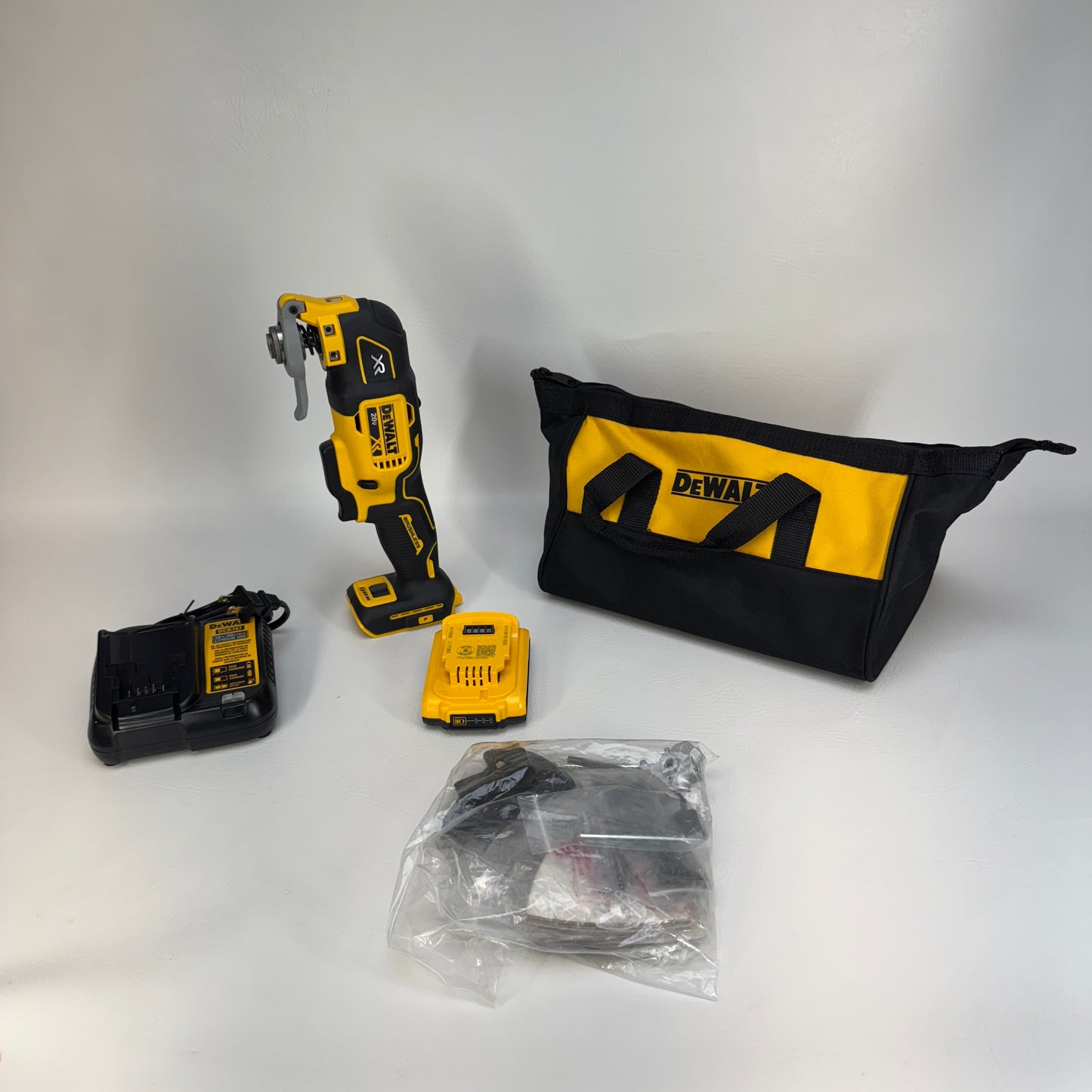 DeWalt DEWALT DCS356C1 20V MAX Cordless Oscillating Multi-Tool XR