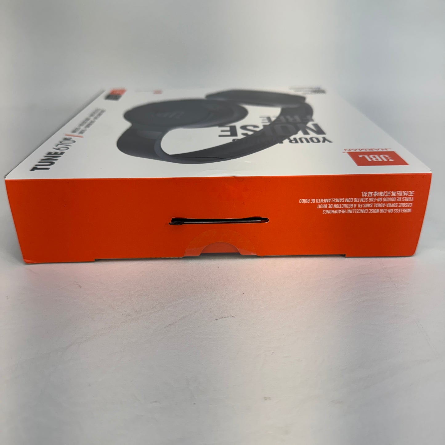 New JBL Tune 670 NC Headphones