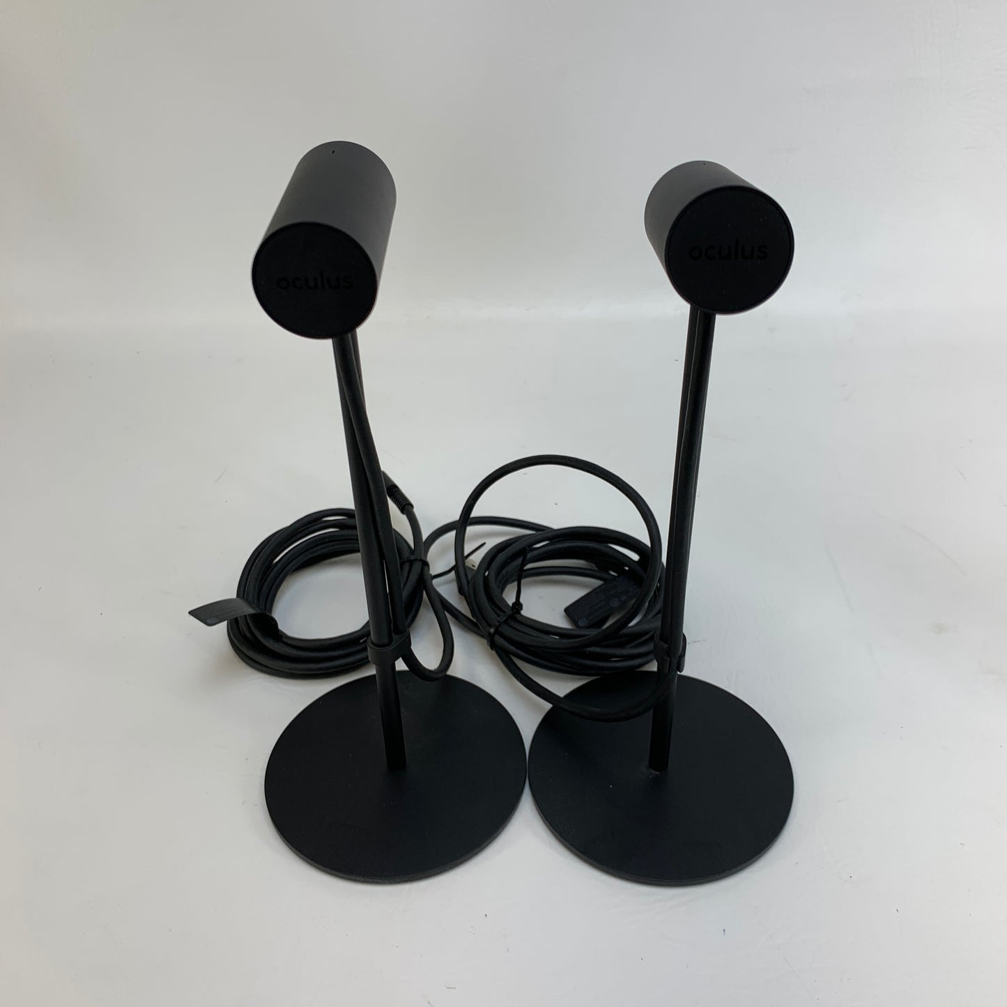 Oculus Rift Standalone All-in-One VR Headset CV1