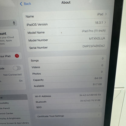 WiFi Only Apple iPad Pro 11" 1st Gen 64GB 14.4 Space Gray MTXN2LL/A