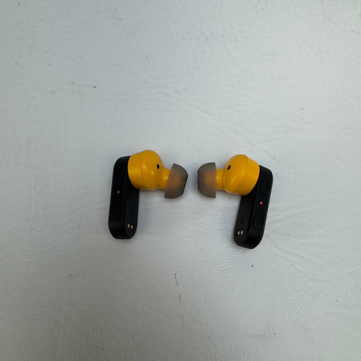 Dewalt DXMA1902092 Active Noise Cancellation Headphones  Black