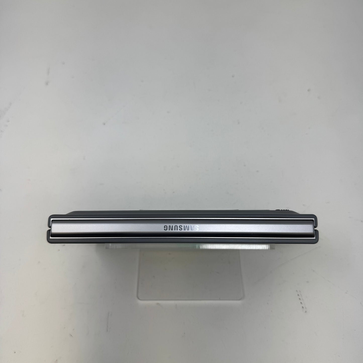 Unlocked Samsung Galaxy Z Fold6 12GB RAM 256GB SM-F956U1 Silver Shadow