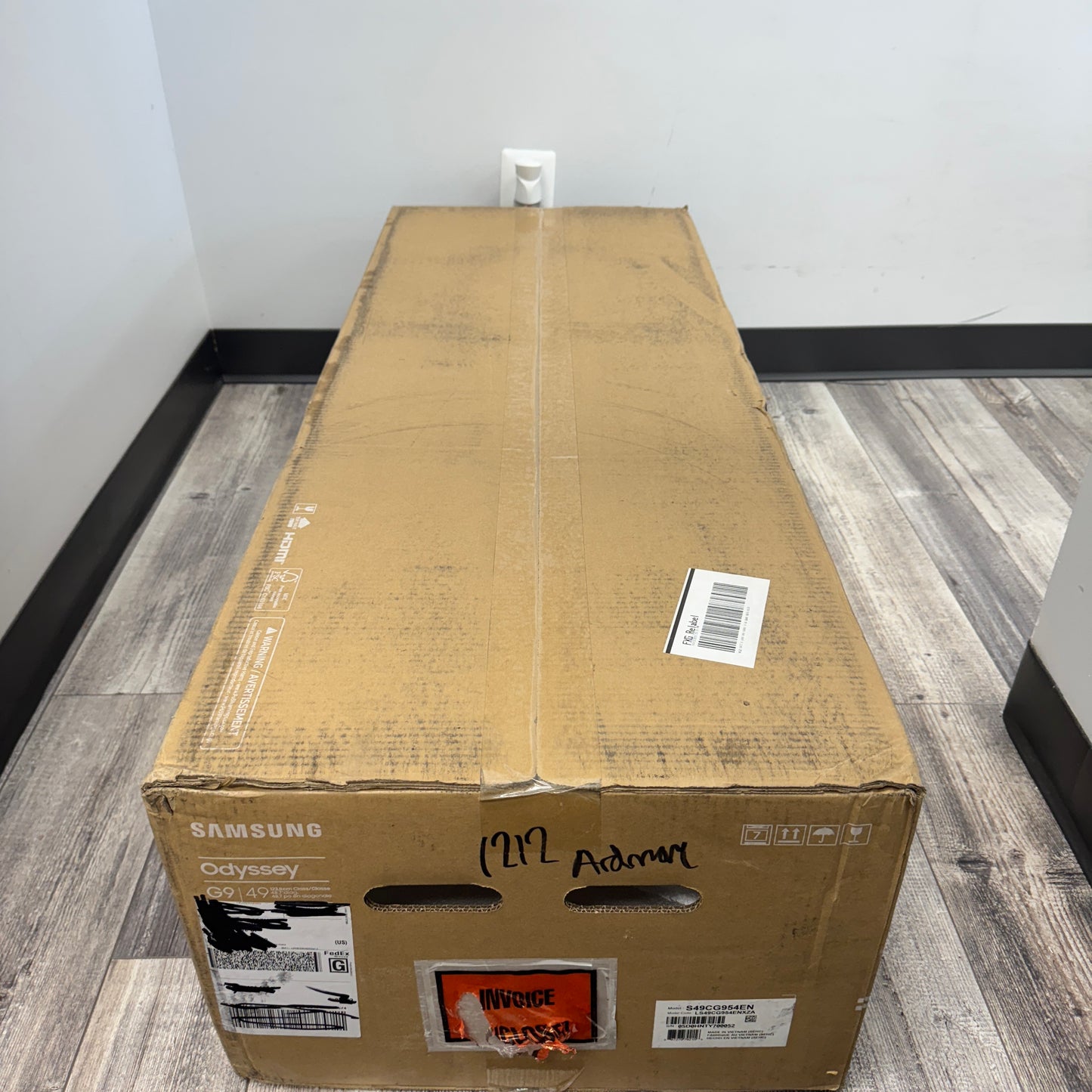 New Samsung 47" S49CG954EN HDR VA 240Hz Curved Gaming Monitor