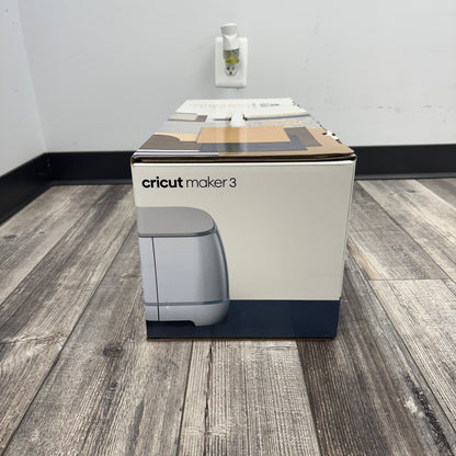 New Cricut Maker 3 Cutting Machine 2008334