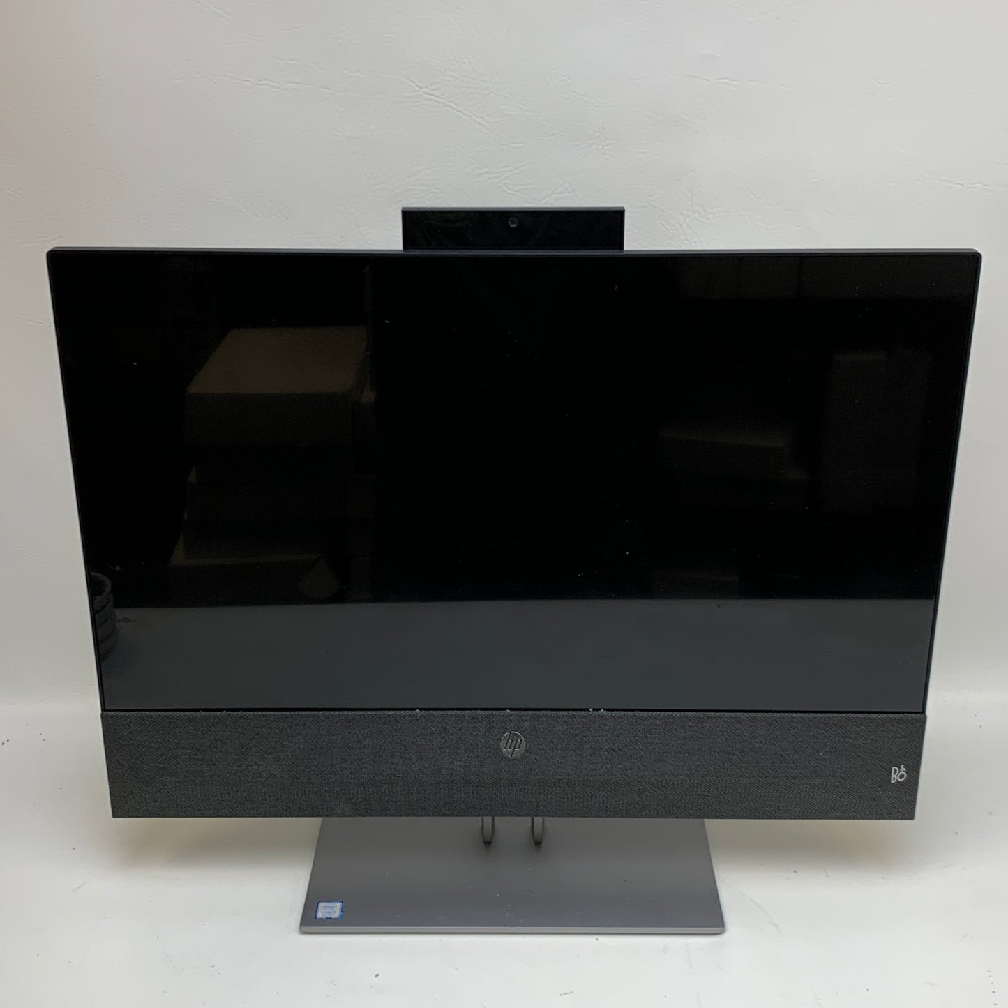 HP Pavilion 23.8" i5-8400T 1.70GHz 8GB RAM 1TB HDD