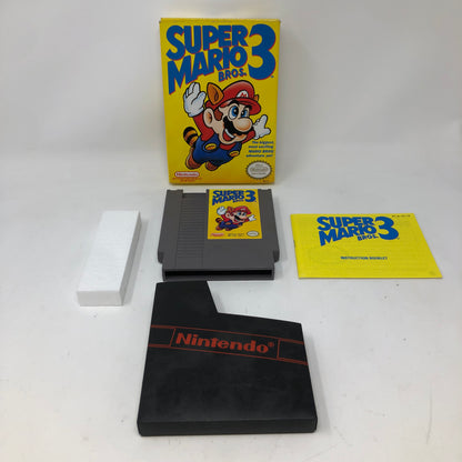 Super Mario Bros. 3 (Nintendo NES, 1988) CIB