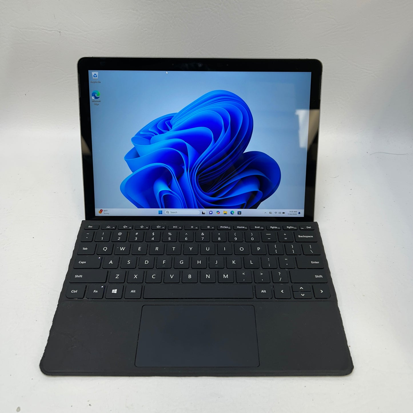 Microsoft Surface Laptop Go 2 1901 10.5" Pentium 4425Y 1.10Ghz 8GB RAM 128GB SSD