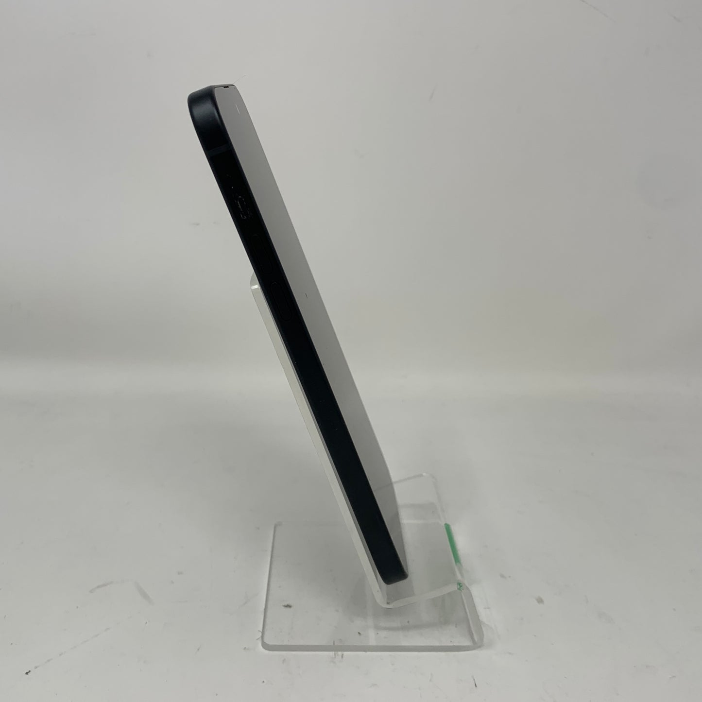 Factory Unlocked Apple iPhone 15 Plus 128GB Black MTXR3LL/A