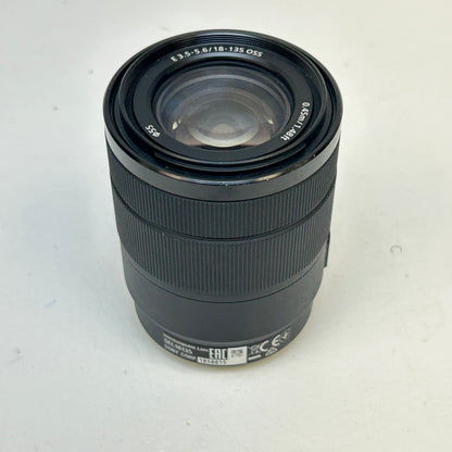 Sony SEL18135 18mm-135mm f/3.5-5.6 E-Mount Standard Zoom Auto & Manual Lens