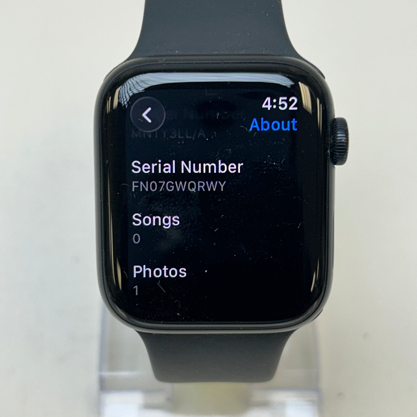 Unlocked Apple Watch SE 2nd Gen 44MM Midnight Aluminum Black Sport BandMNTY3LL/A