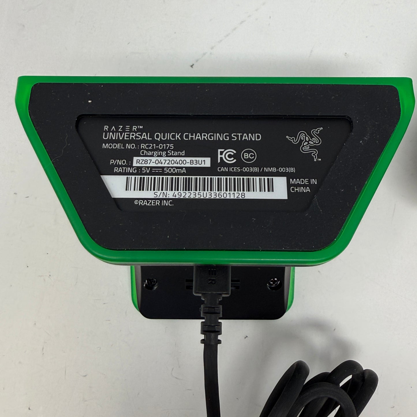 Razer Xbox Wireless Controller & Charging Stand RZ87-04720400-B3U1