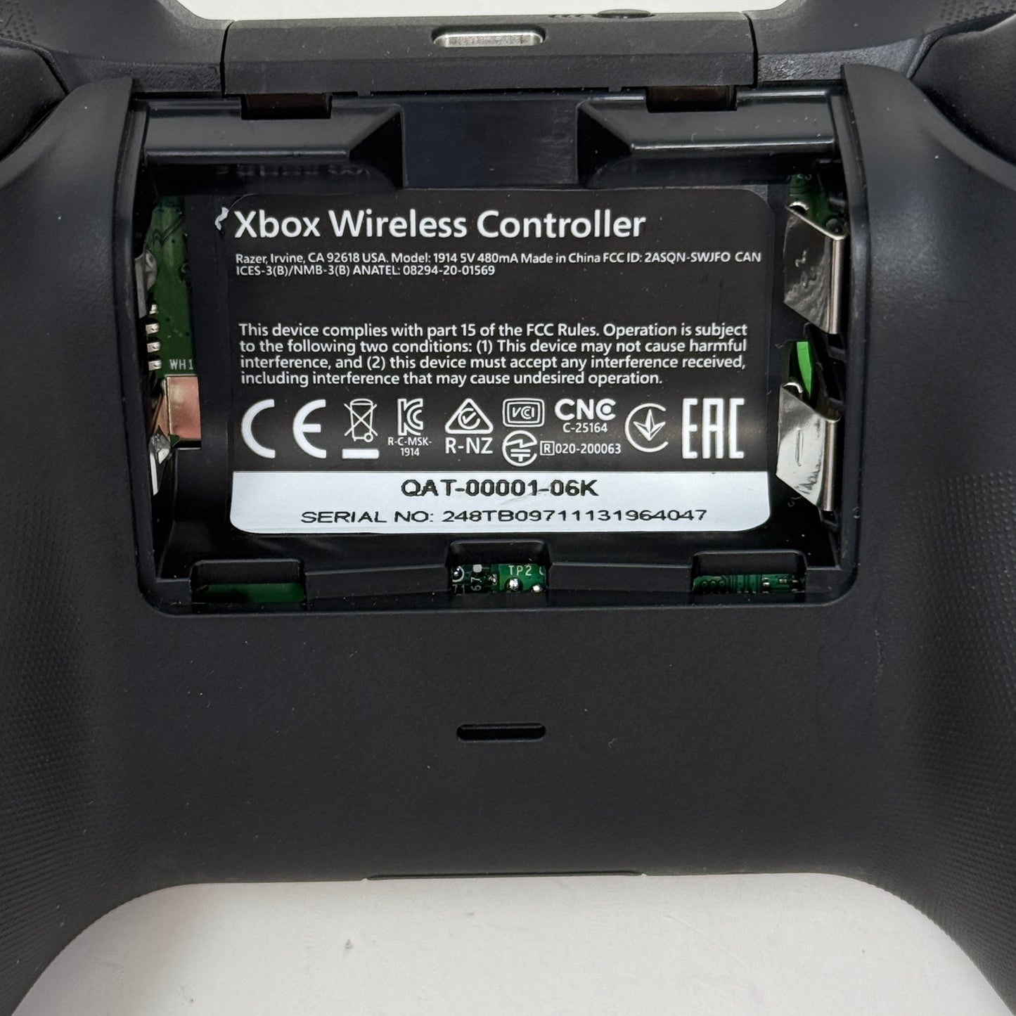 Razer Xbox Wireless Controller & Charging Stand RZ87-04720400-B3U1