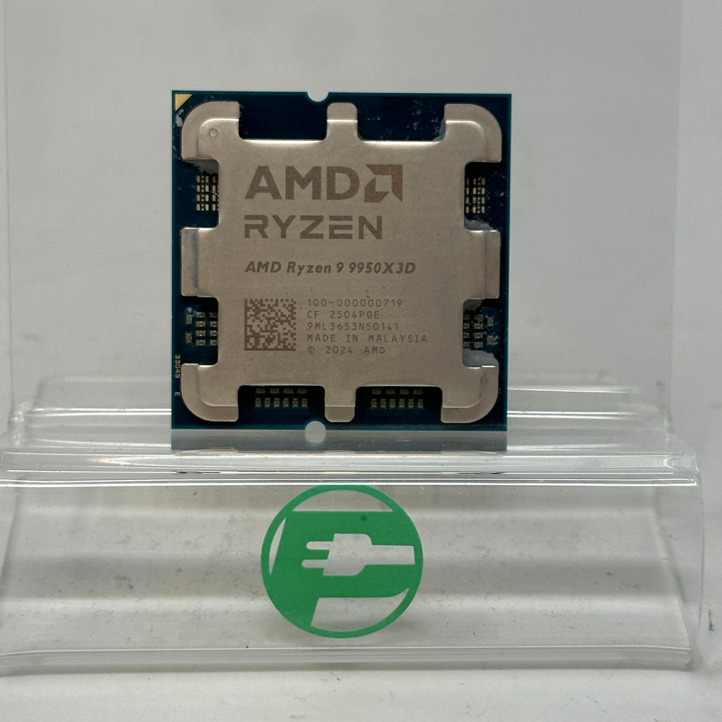 AMD Ryzen 9 9950X3D 4.3 GHz 16 Core 100-000000719 32 Thread AM5