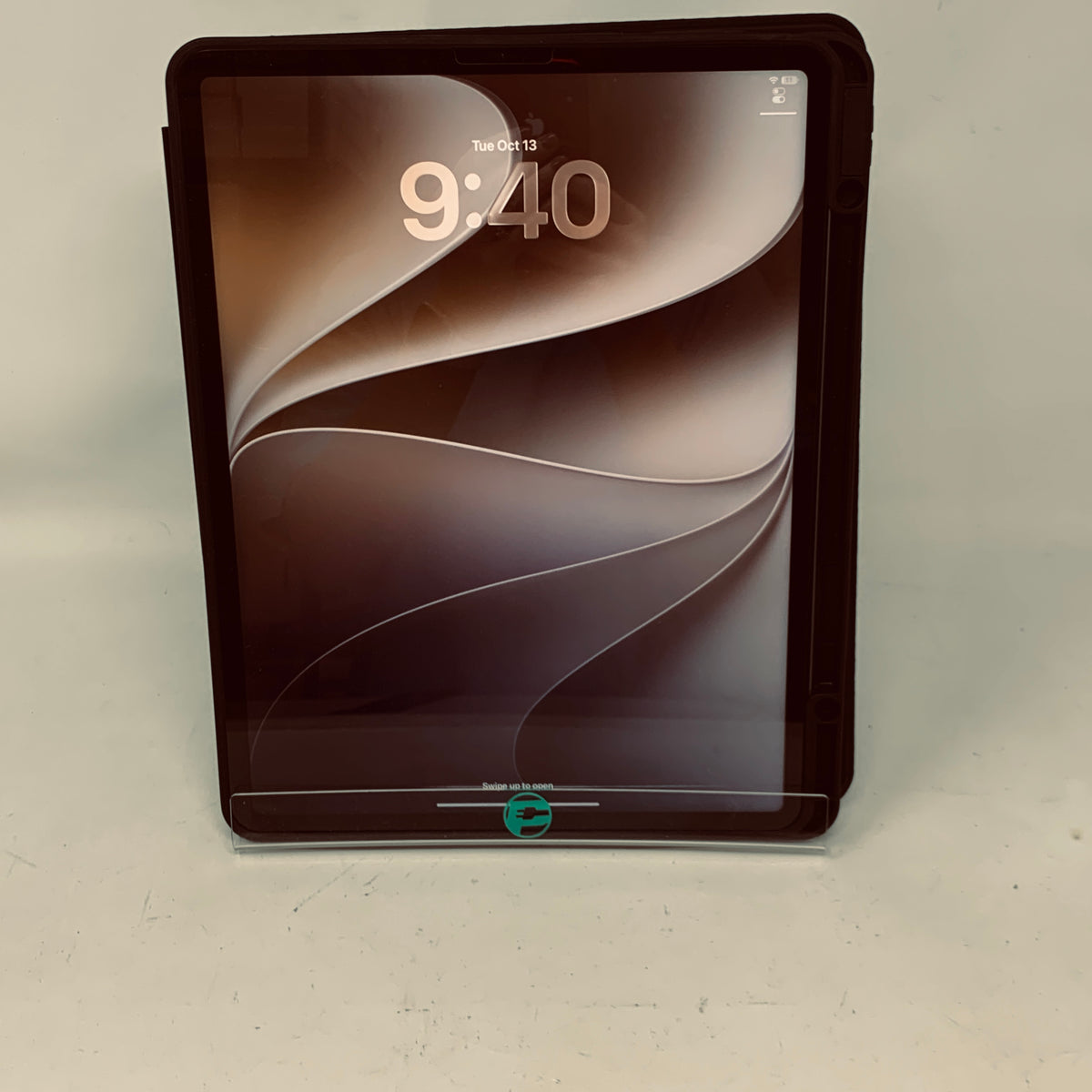 WiFi Only Apple iPad Pro 12.9" 5th Gen 256GB Space Gray MHNH3LL/A