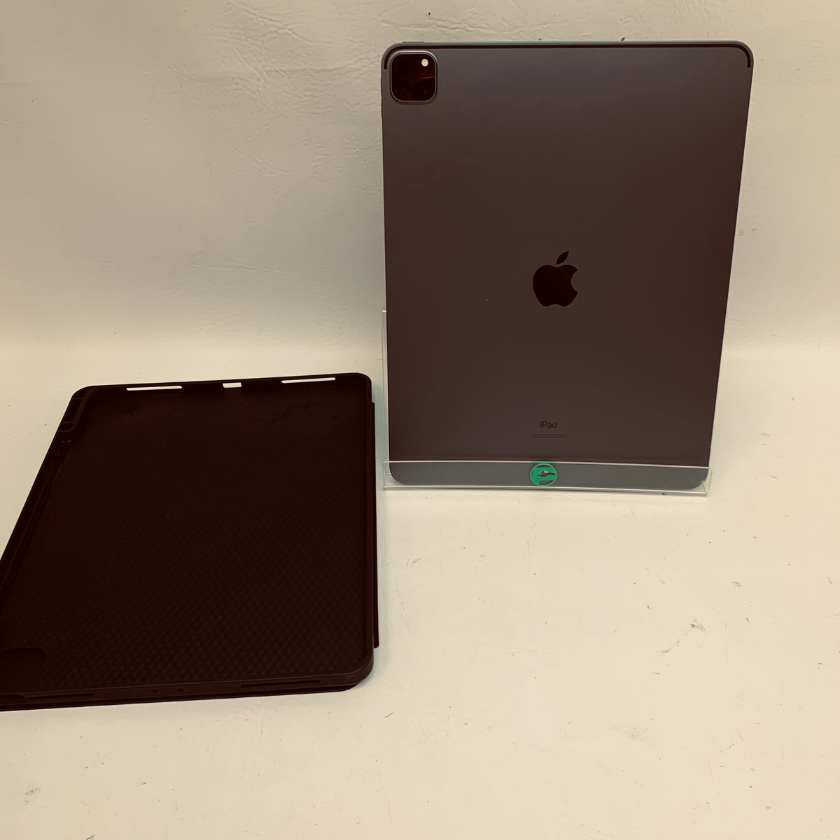 WiFi Only Apple iPad Pro 12.9" 5th Gen 256GB Space Gray MHNH3LL/A