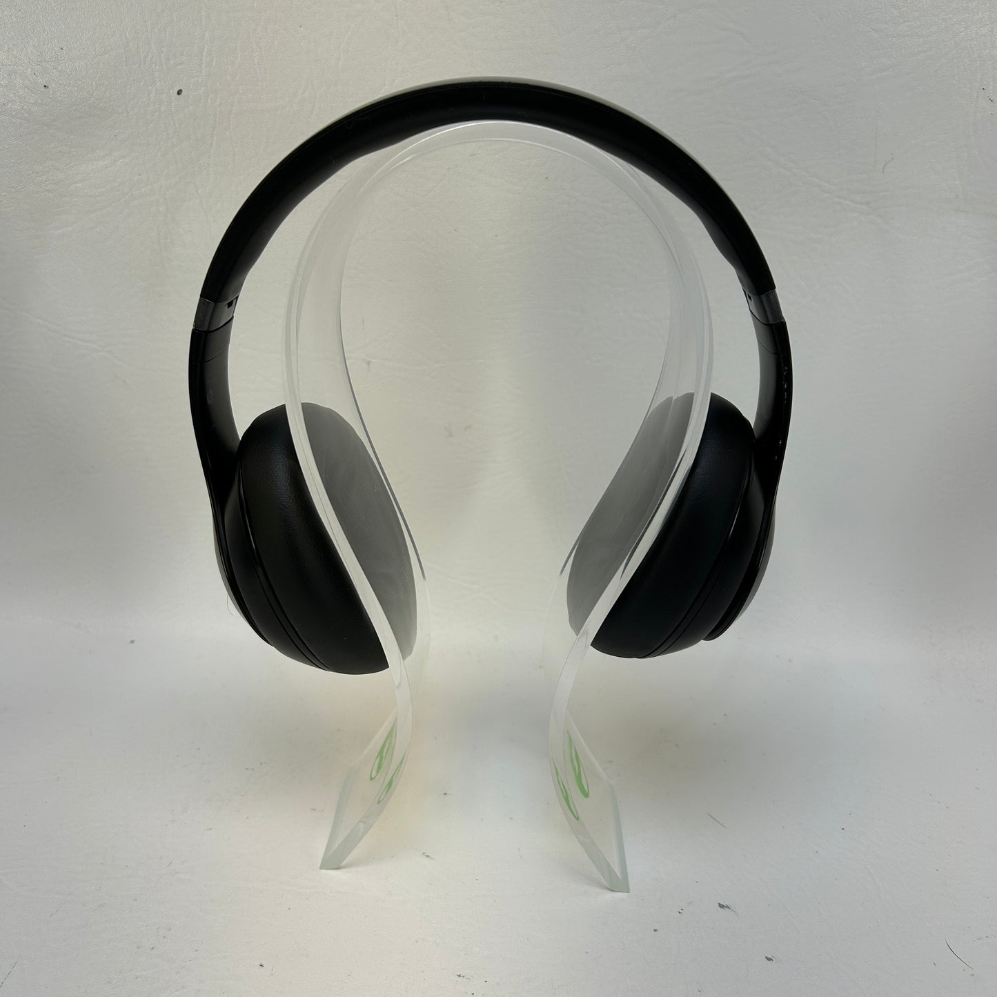 Beats Studio Pro Over-Ear Wireless Headphones Black MQTP3LL/A