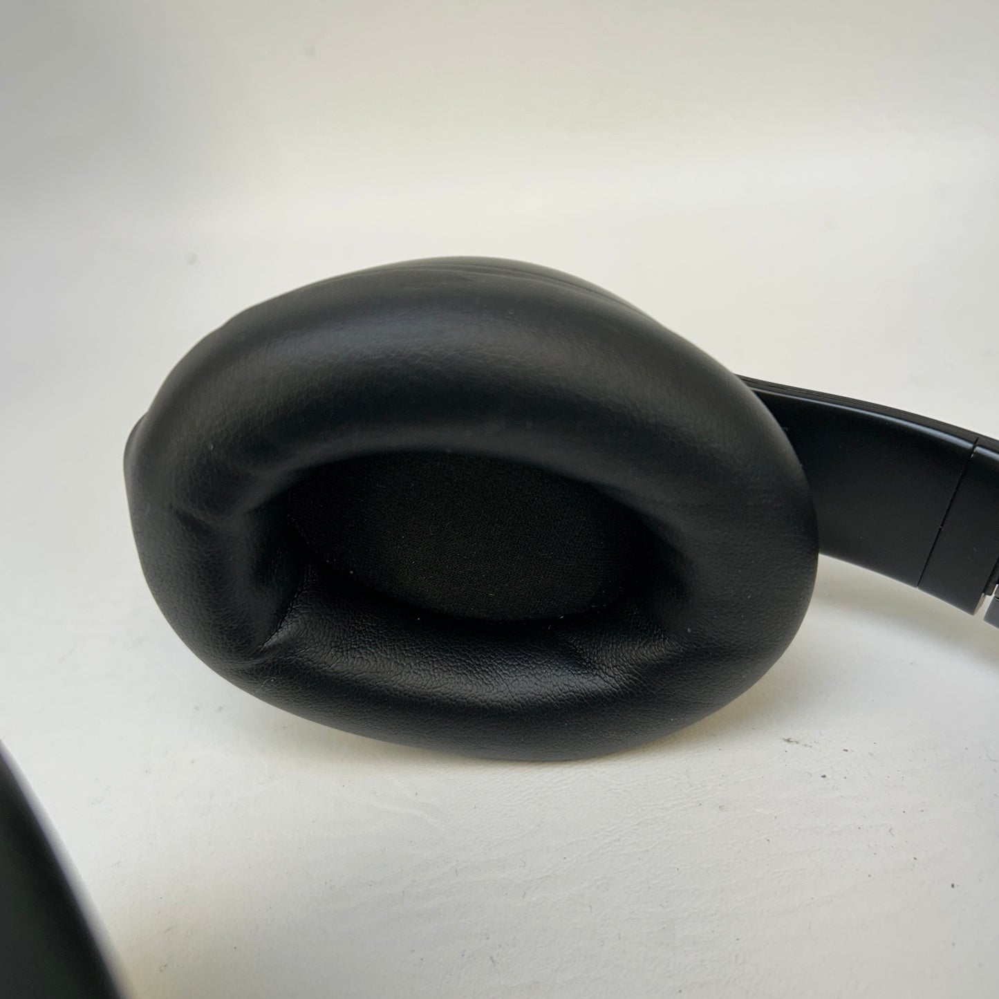 Beats Studio Pro Over-Ear Wireless Headphones Black MQTP3LL/A