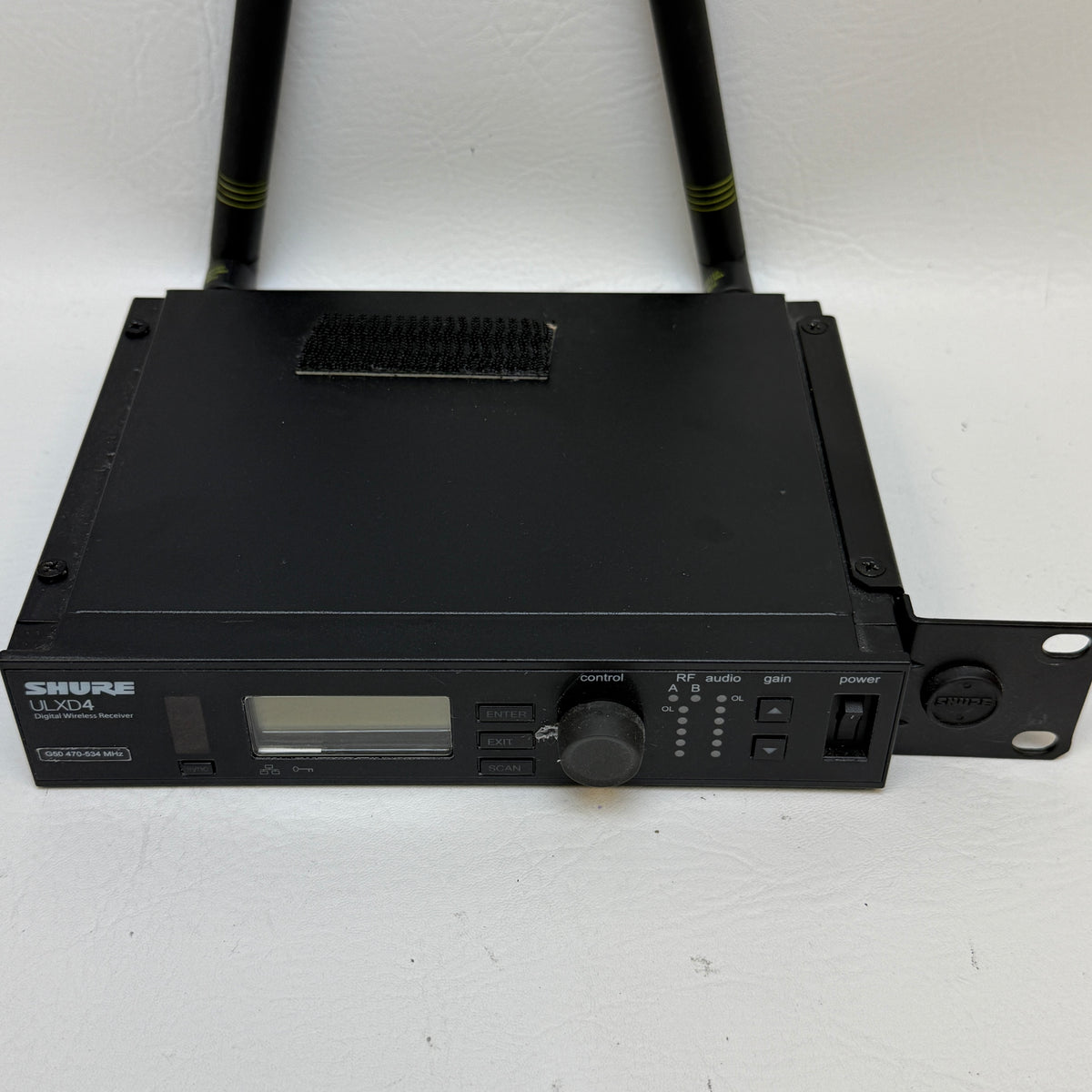 Shure Digital Wireless Receiver ULXD4 G50 470-534 MHz Quad-Channel