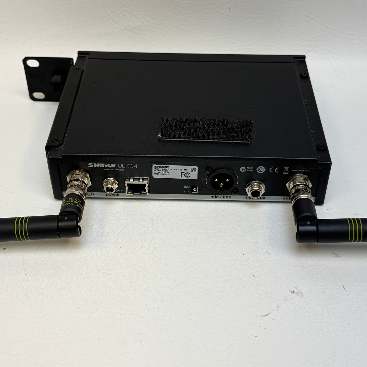 Shure Digital Wireless Receiver ULXD4 G50 470-534 MHz Quad-Channel