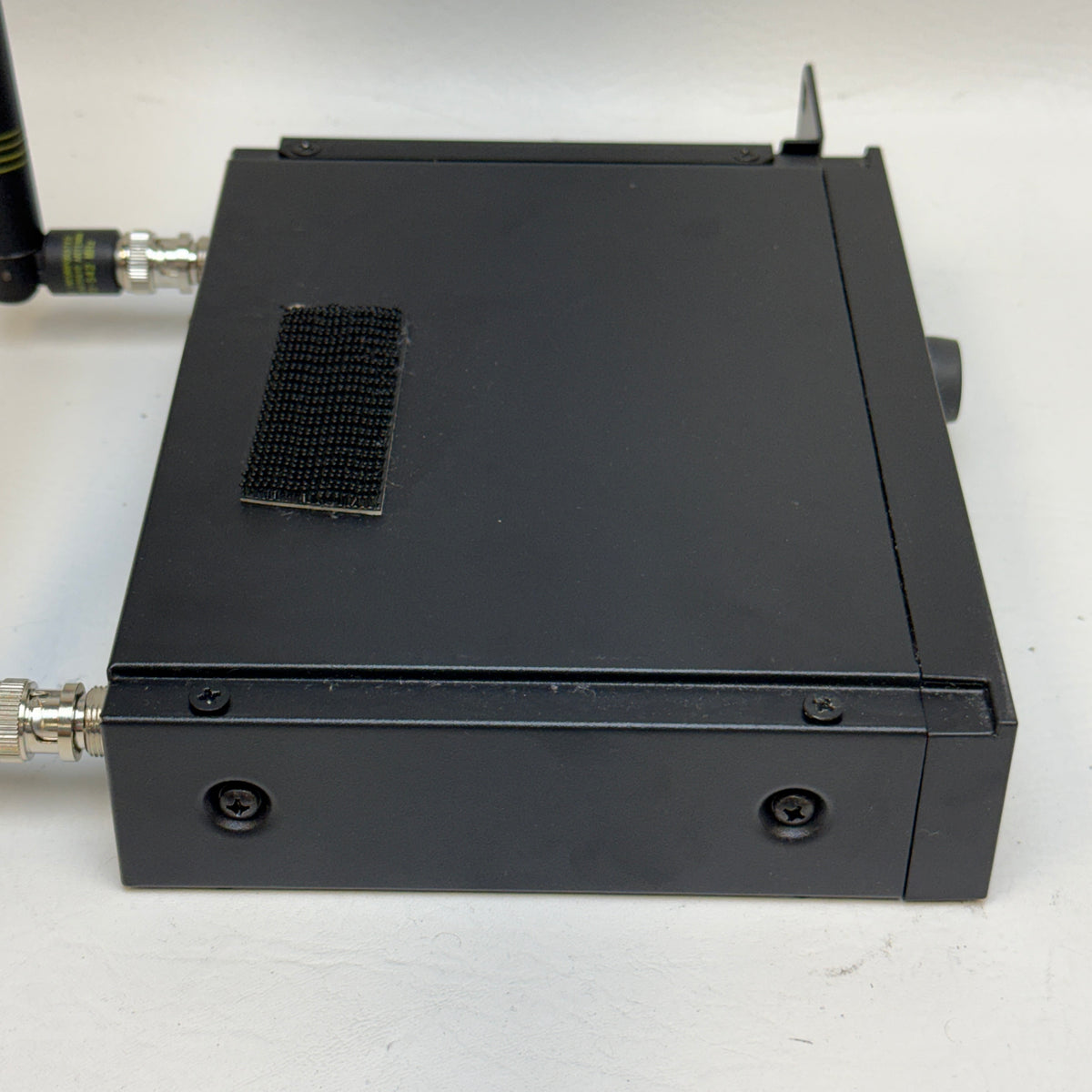 Shure Digital Wireless Receiver ULXD4 G50 470-534 MHz Quad-Channel