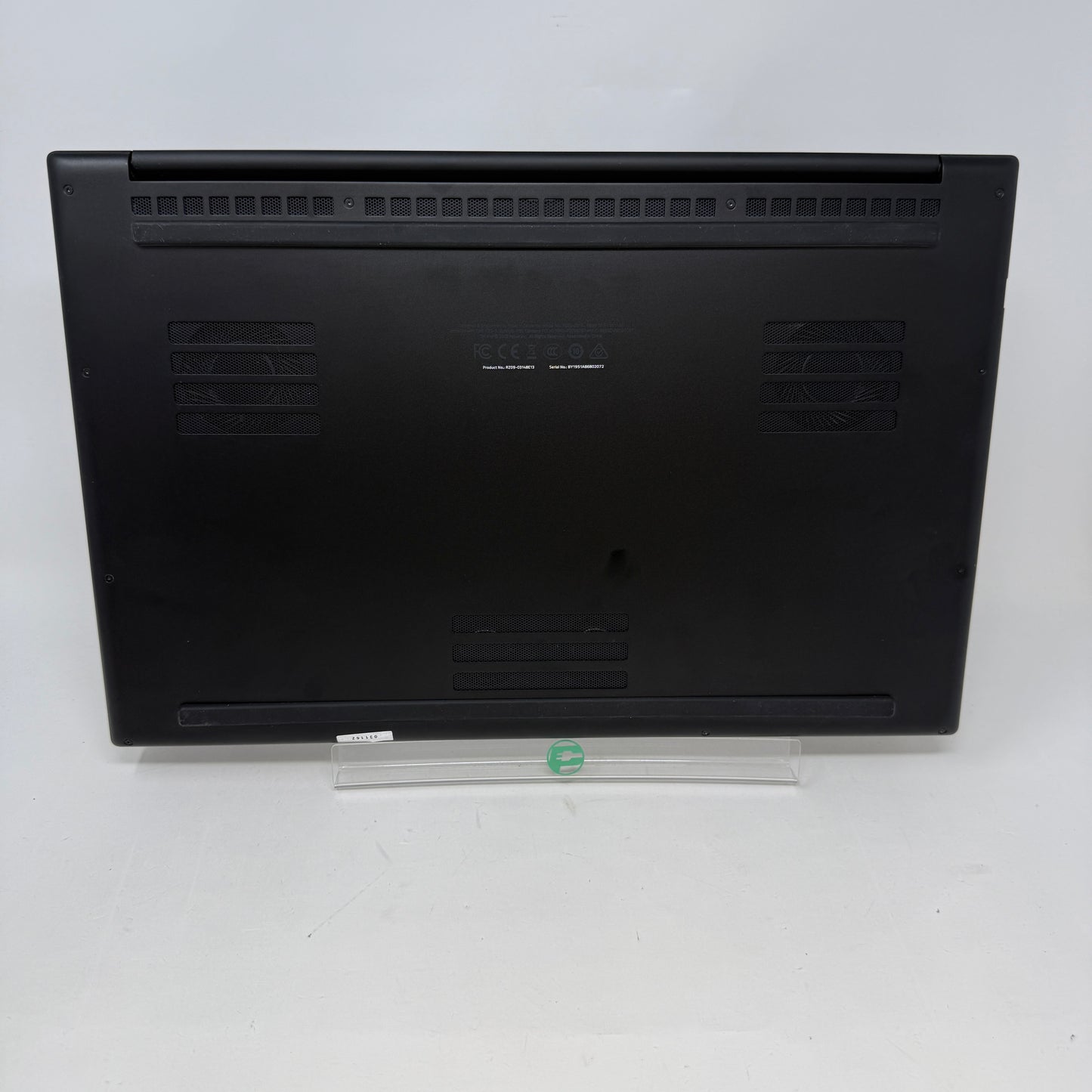Razer Blade Pro 17 RZ09-0314 17.3" i7-9750H 2.6GHz 32GB RAM 1TB SSD GeForce RTX 