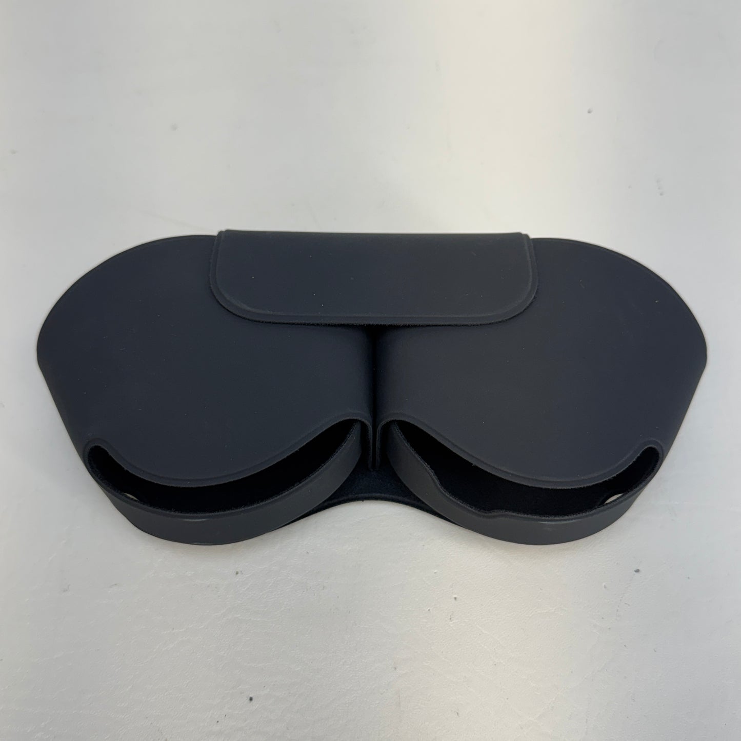 Apple AirPods Max USB-C Wireless Over-Ear Headphones Midnight MWW43AM/A