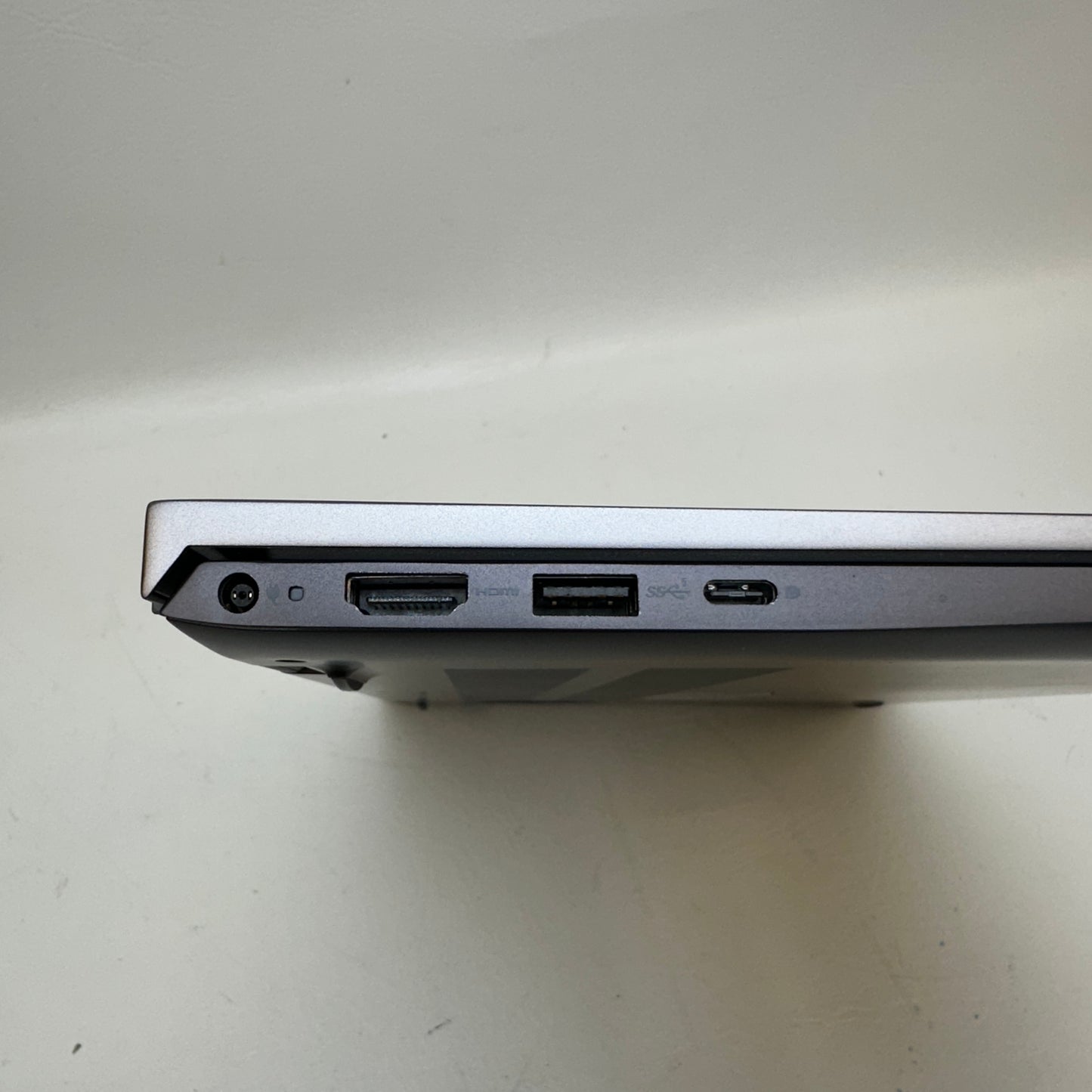 Dell Vostro 14 5410 14" i5-11320H 3.2GHz 8GB RAM 256GB SSD