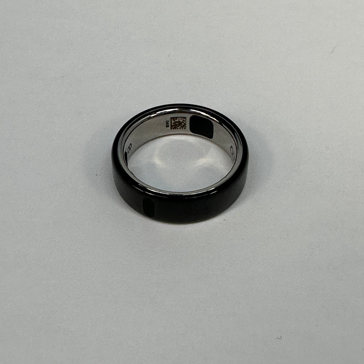 Oura Ring Gen 5 Size 8 Black Smart Ring Activity Tracker JZ90-54144-08