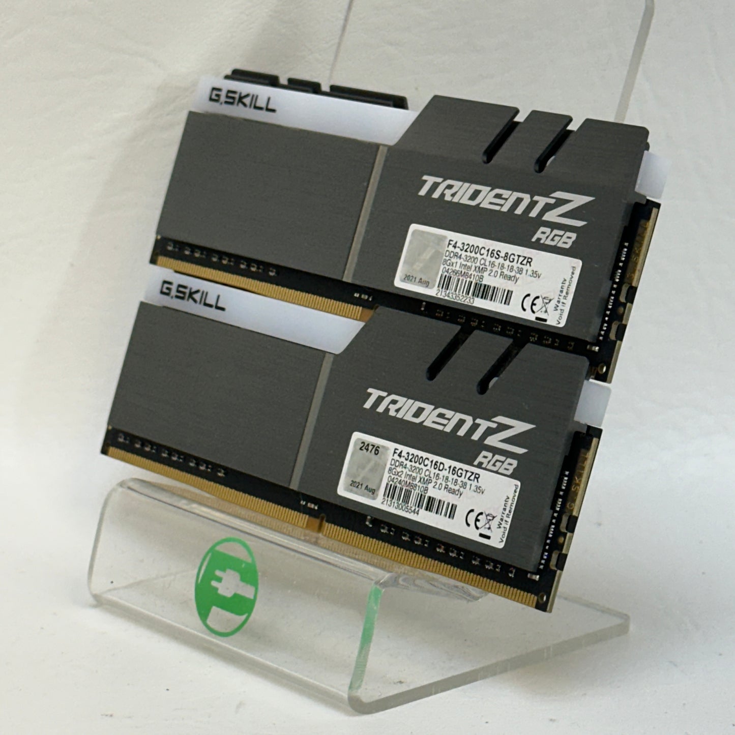 G.Skill TridentZ RGB Series 16GB (2x8GB) RAM DDR4 3200MHz F4-3200C16S-8GTZR