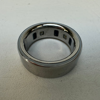 Oura Smart Ring 4 Size 9 Silver JZ90-54217-09 Titanium